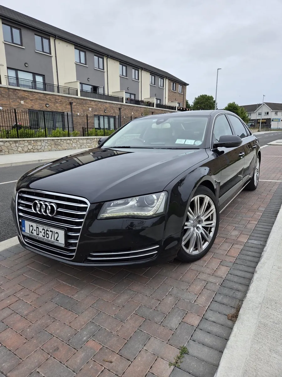 Audi A8 2012 V6 LWB huge spec €11,650 NCT and Tax - Image 3