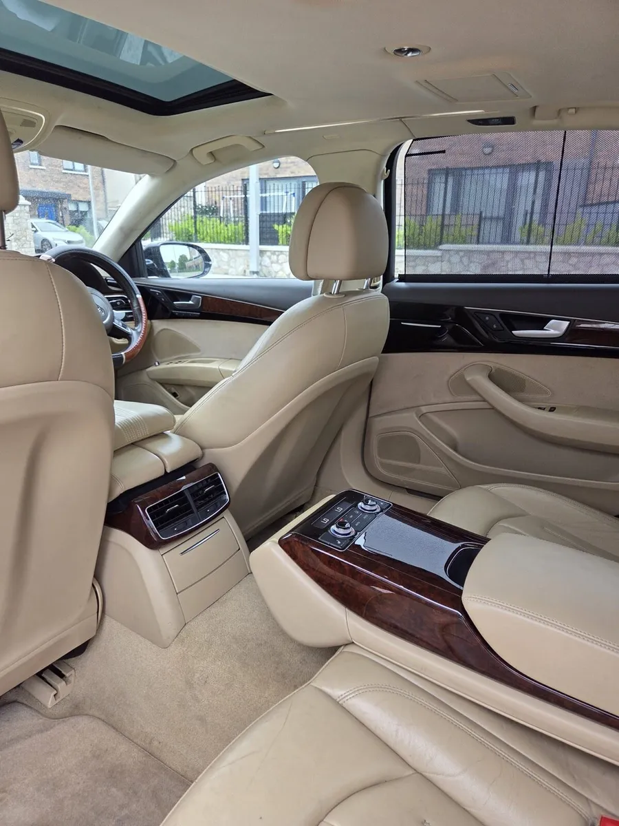 Audi A8 2012 V6 LWB huge spec €11,650 NCT and Tax - Image 4