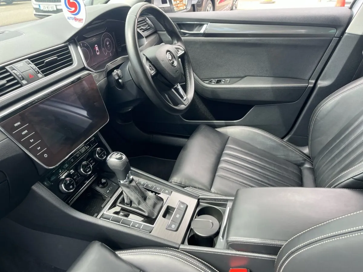 Skoda Superb Style 1.4tsi 218HP Phev Auto -used C - Image 3