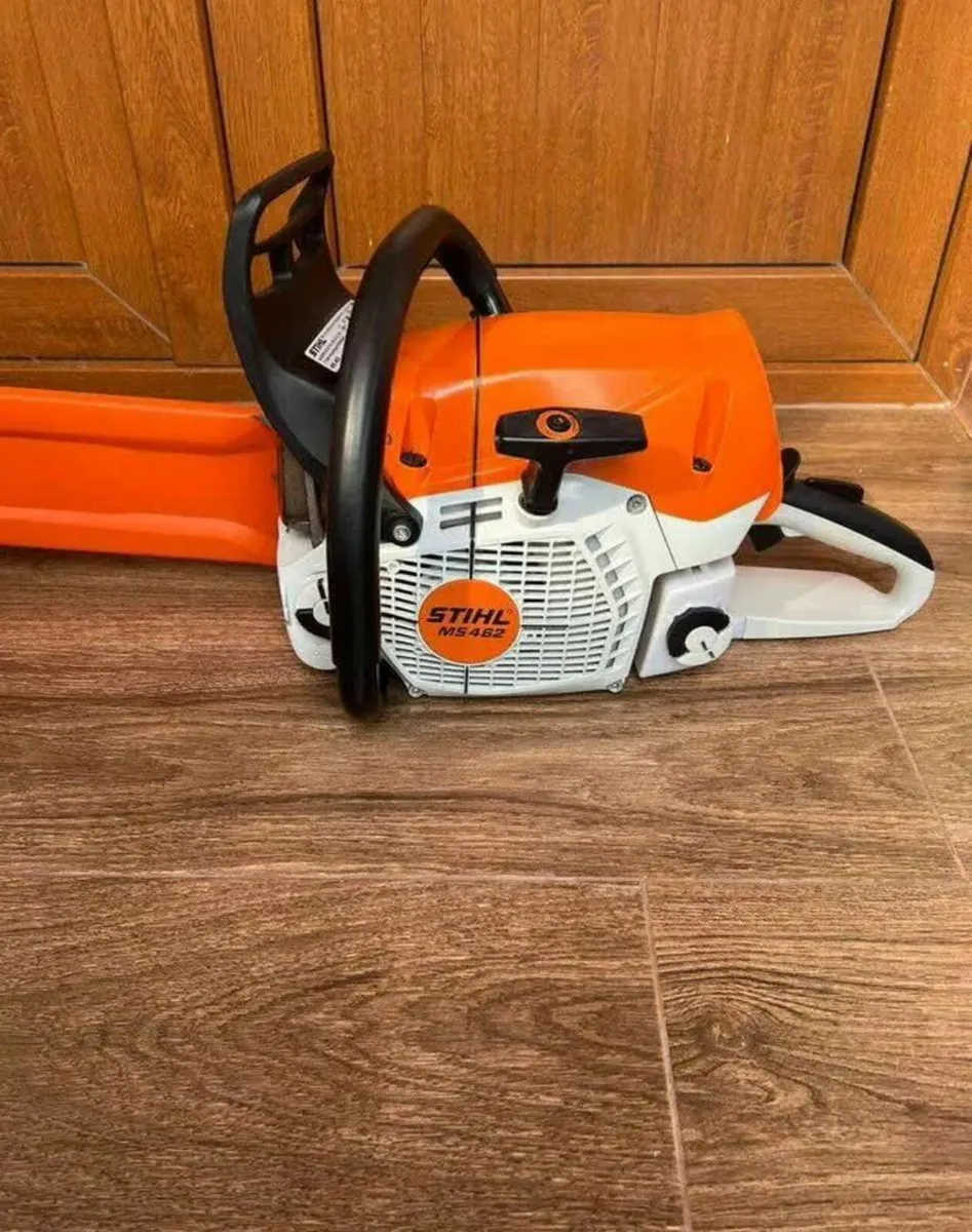 Stihl MS 462 C-M petrol chainsaw - Image 1