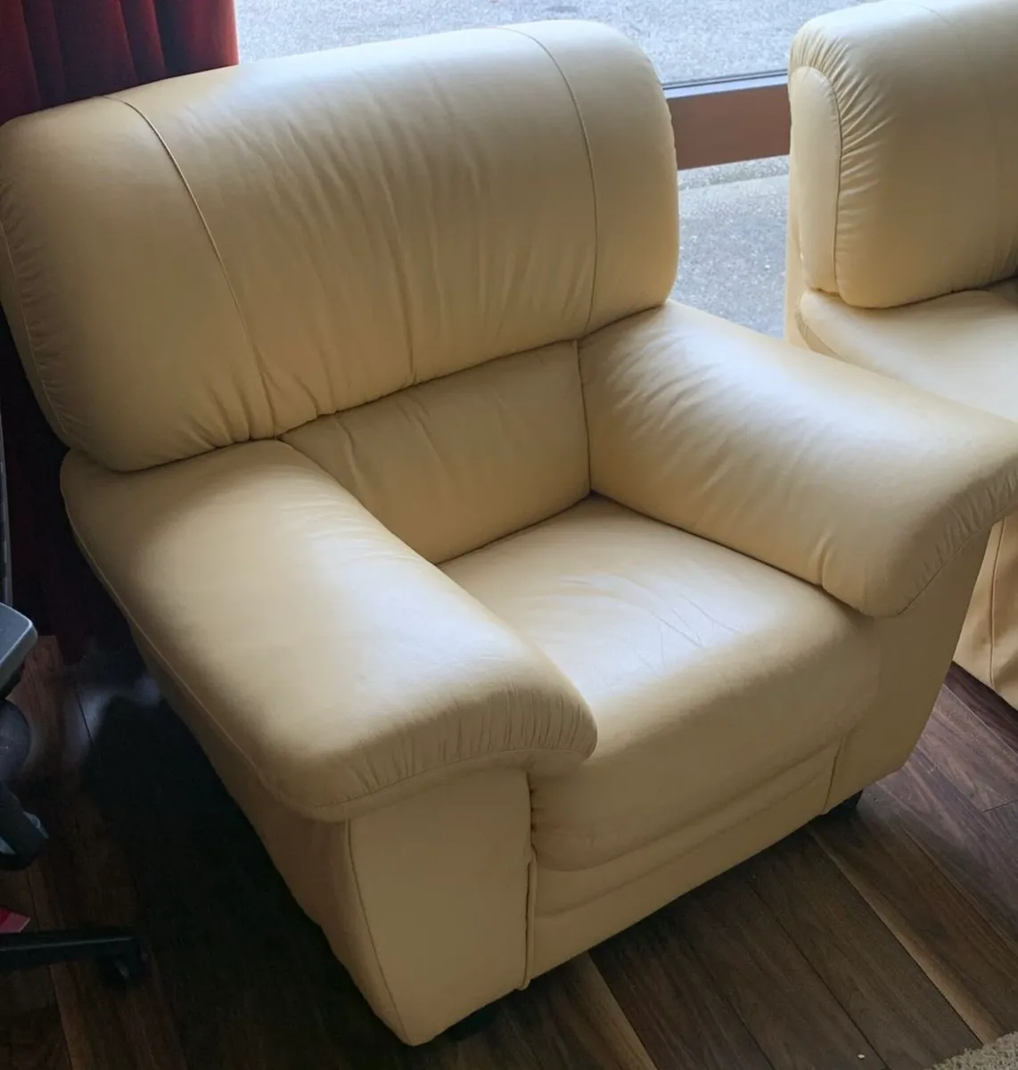 Three piece suite - Image 3