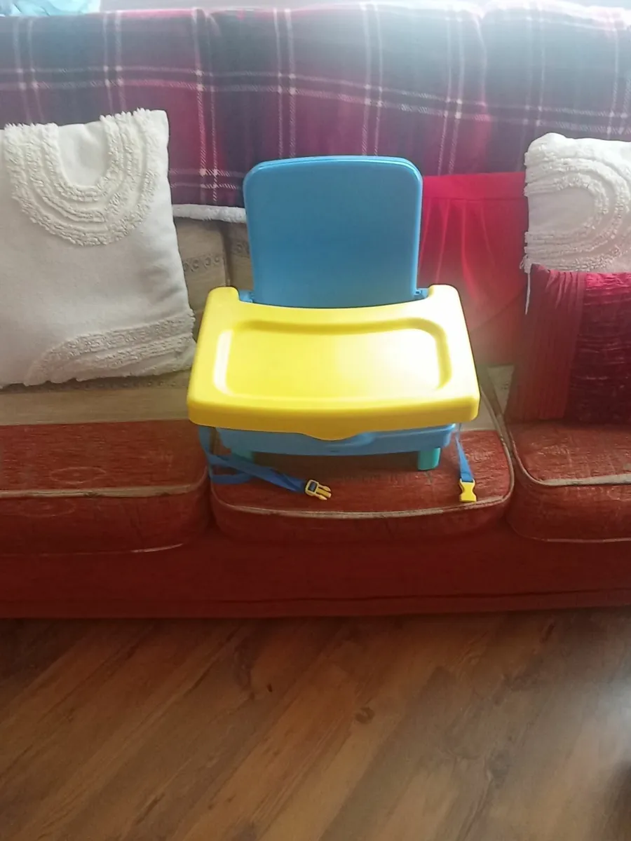 Cots/ buggie/ kiddies chair/ changing unit - Image 3