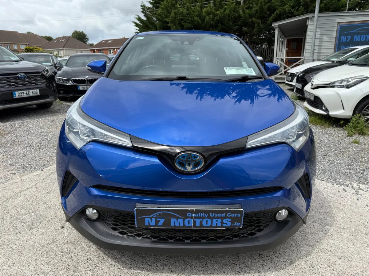 2017 Toyota C-HR  1.8 LUNA AUTO - Image 3