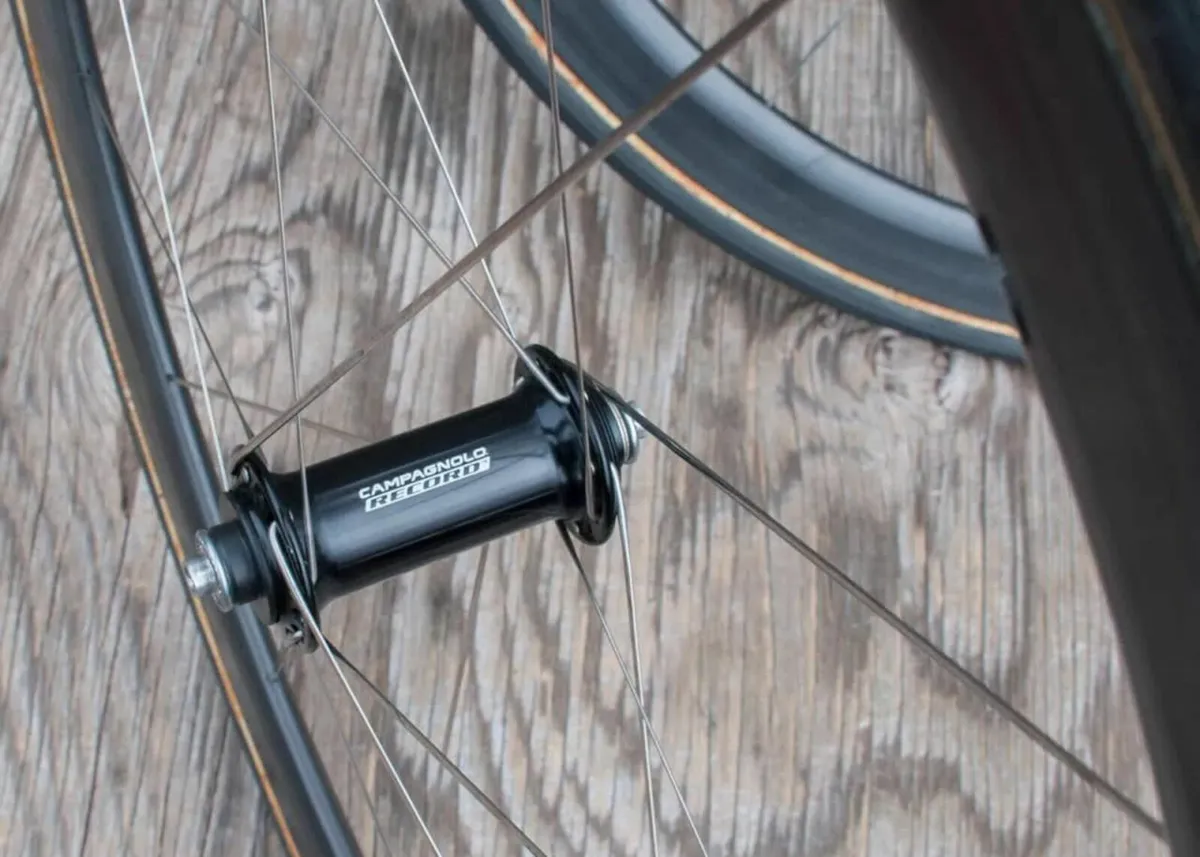 Campagnolo Record 700c road bike wheels - Image 3