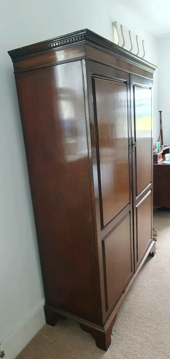 Wardrobe - Image 2