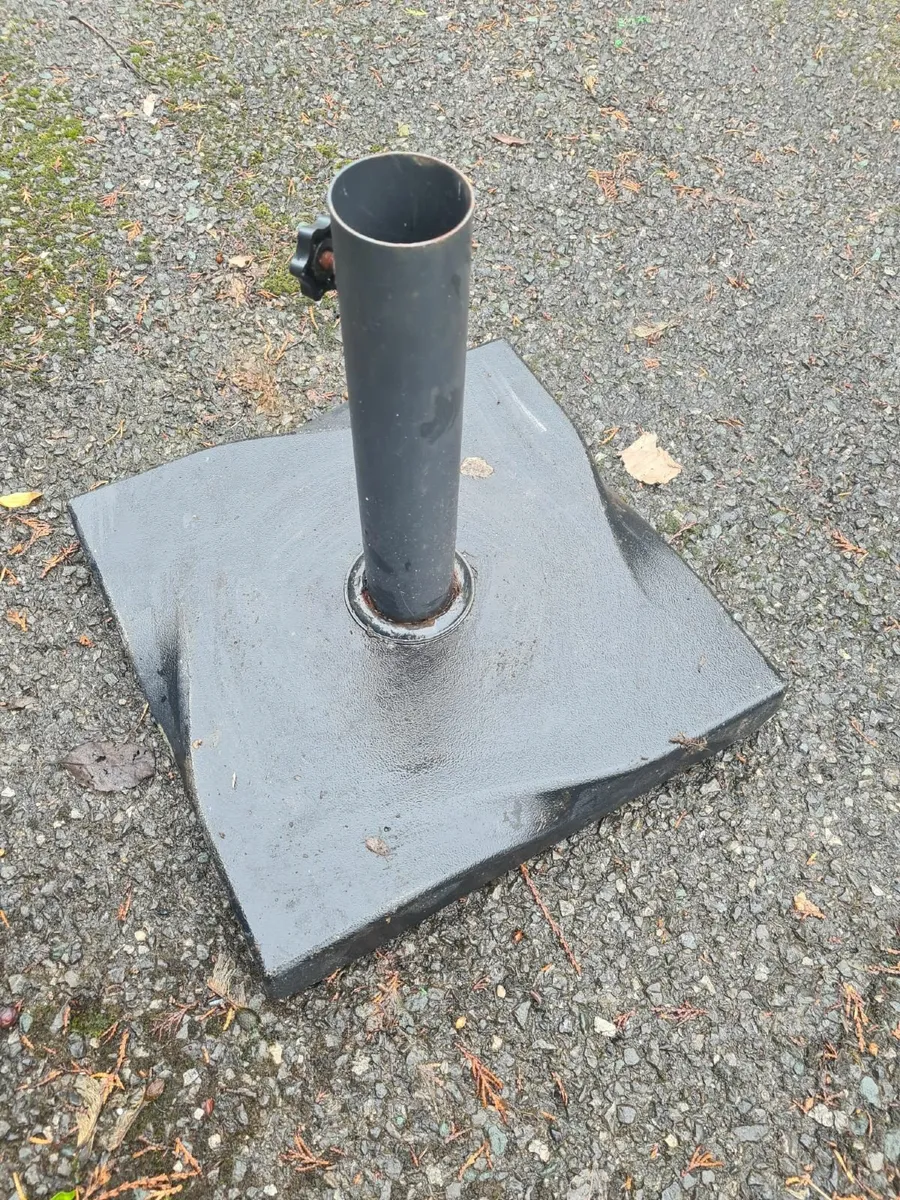 Beer Parasols new with concrete base holders - Image 1