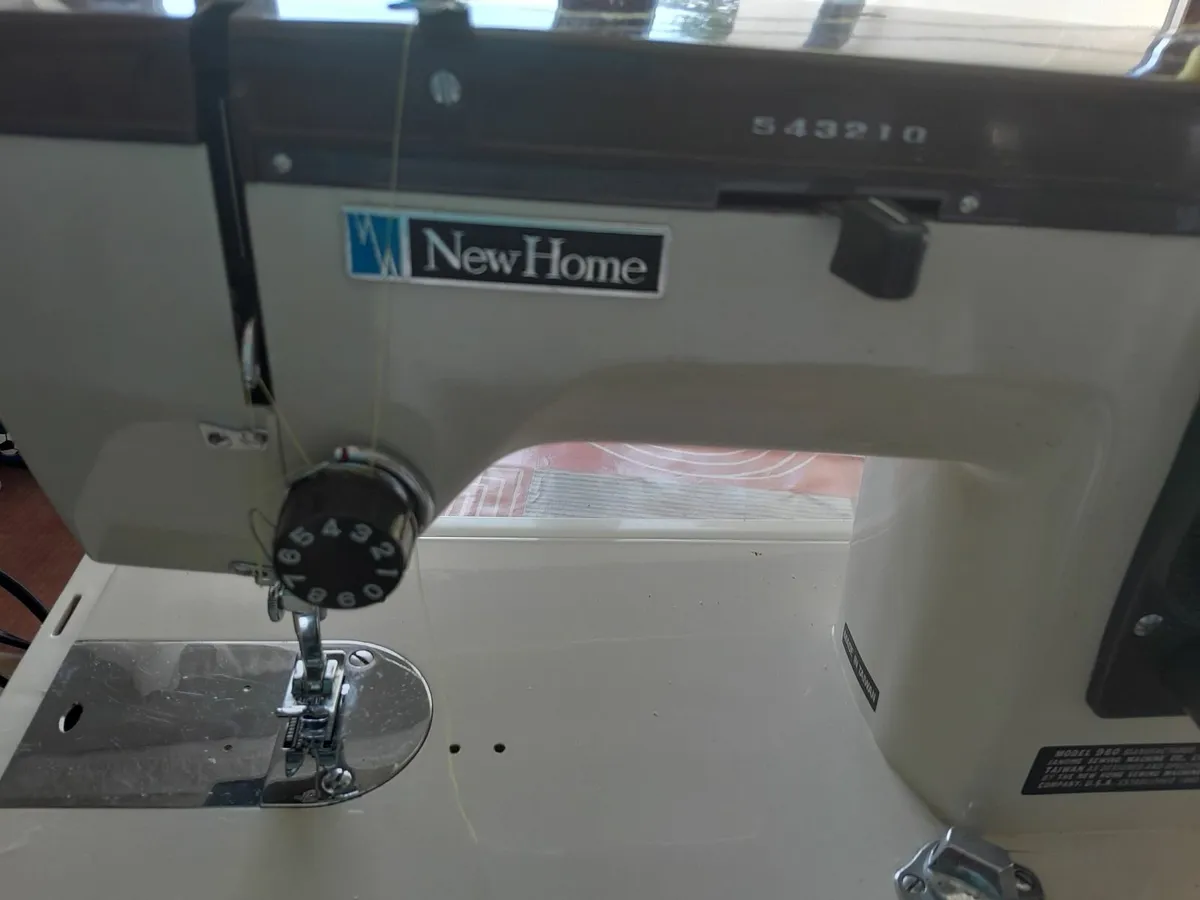 Sewing machine - Image 1