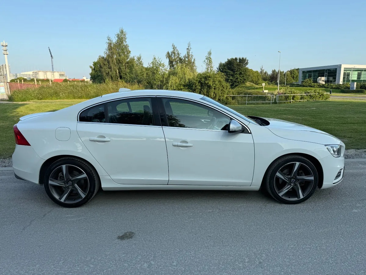 2.0 DIESEL R DESIGN LOW MILEGAE HIGH SPEC - Image 4