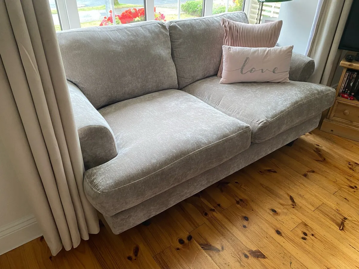 Sofa Suite - Image 3