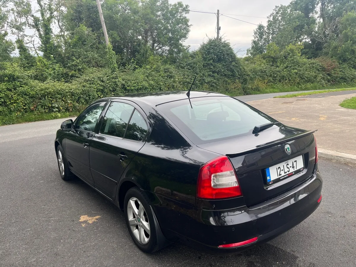 Skoda Octavia 2012 1.6 Diesel clean car - Image 3