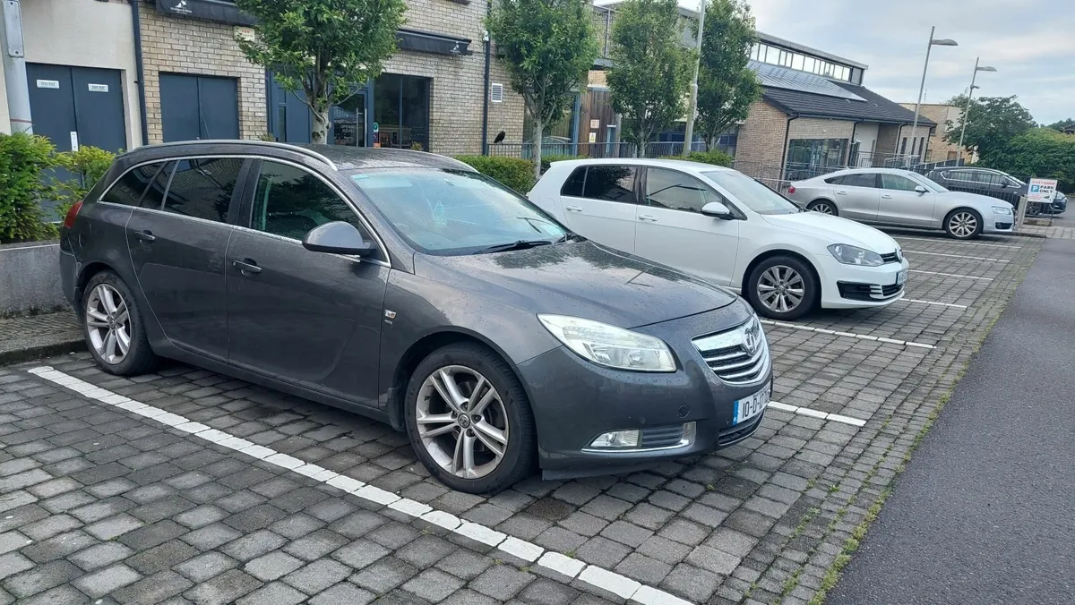 Vauxhall Insignia 2010 - Image 1