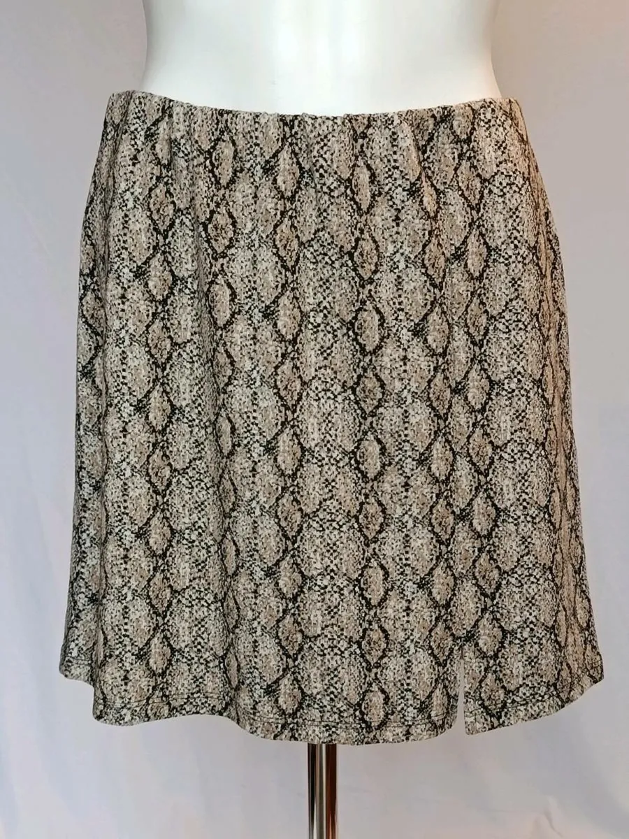 Primark mini-skirt - Image 1