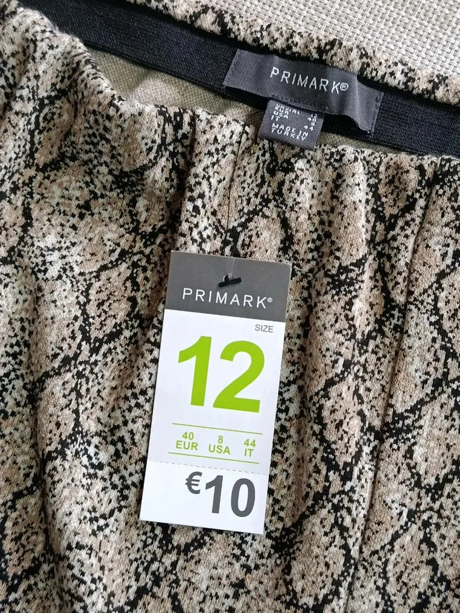 Primark mini-skirt - Image 4