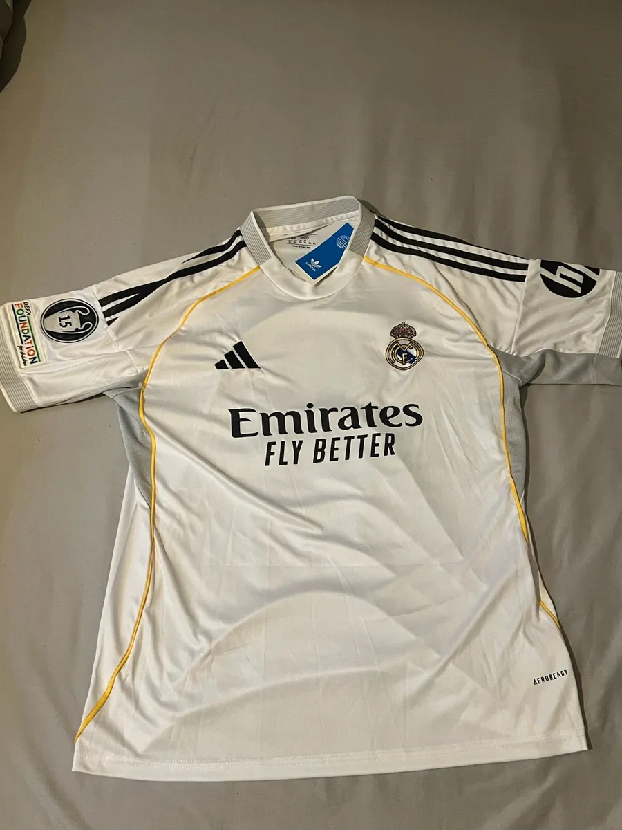 Real Madrid shirt - Image 1
