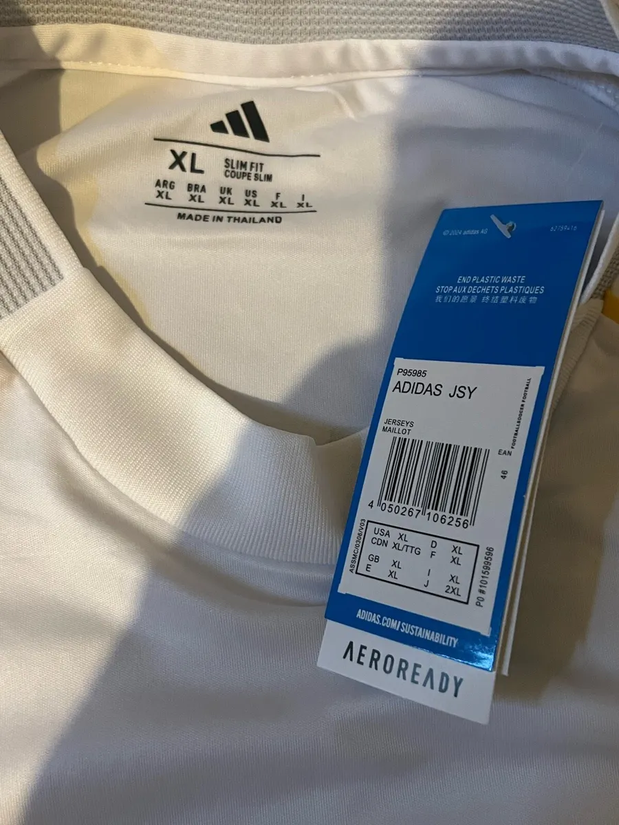 Real Madrid shirt - Image 3