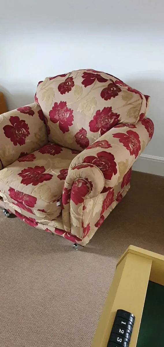 Couch and armchair - Image 2