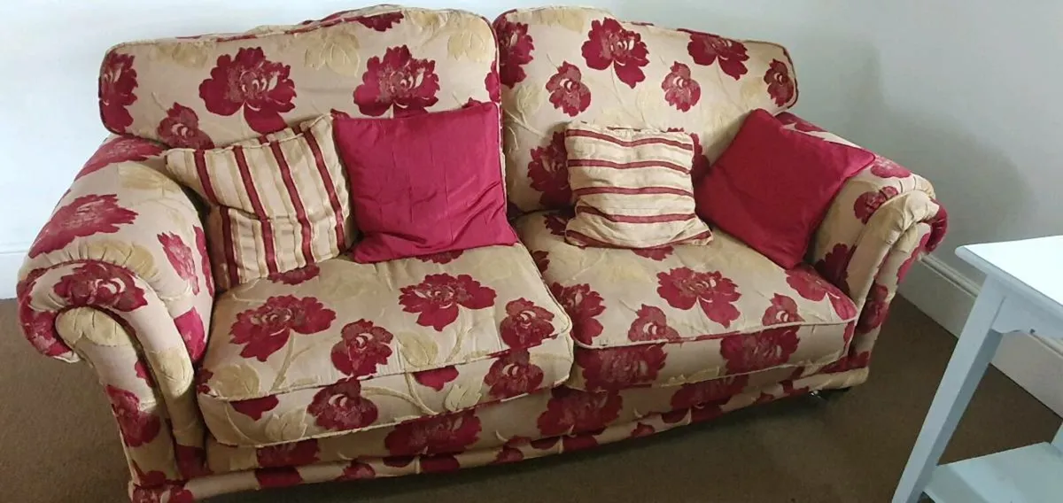 Couch and armchair - Image 3