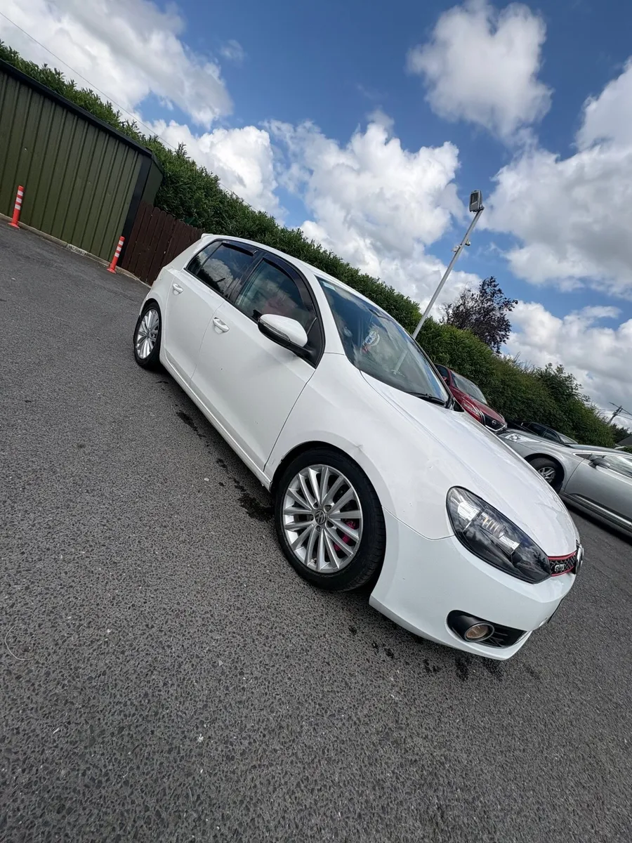Volkswagen Golf 2011 - Image 3