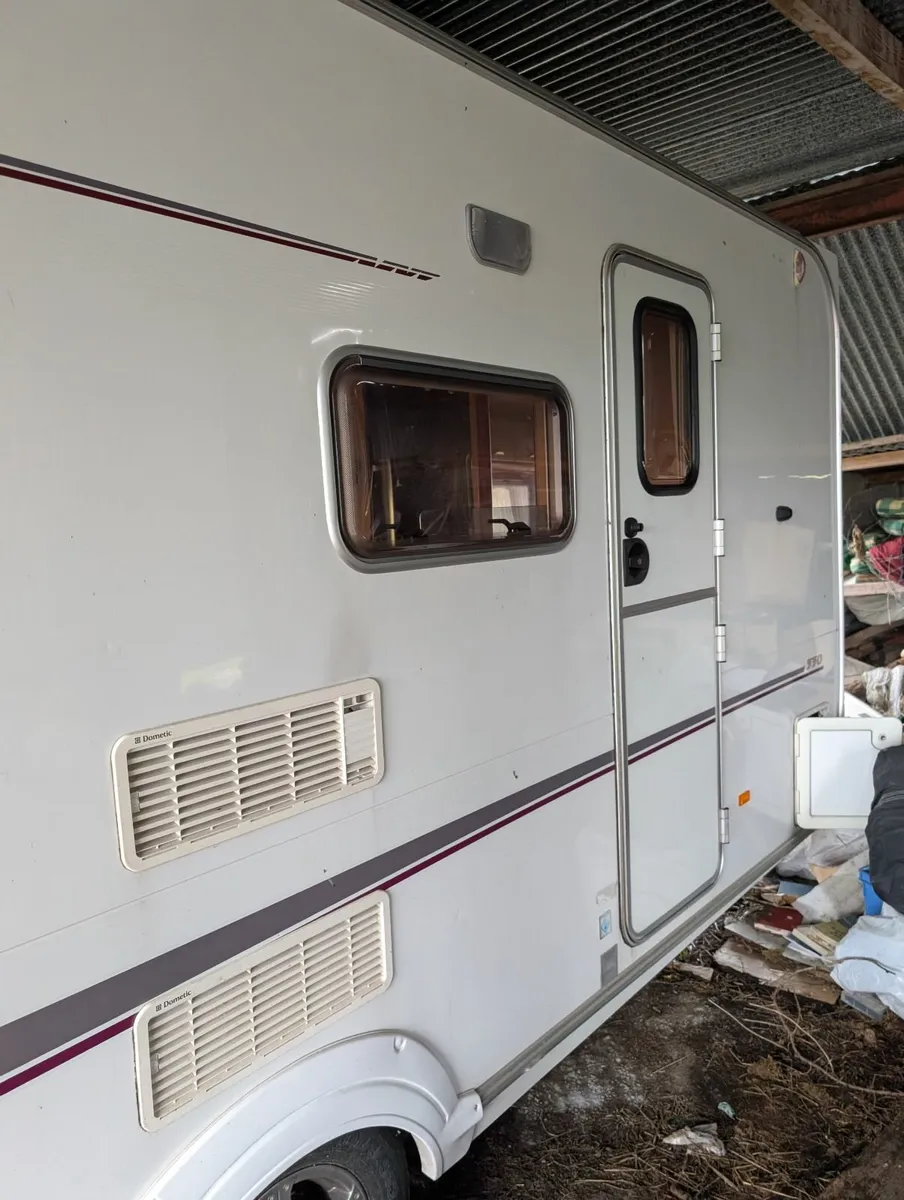 Swift Utopia Caravan - Image 4