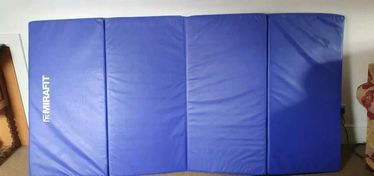 Gymnastics mat