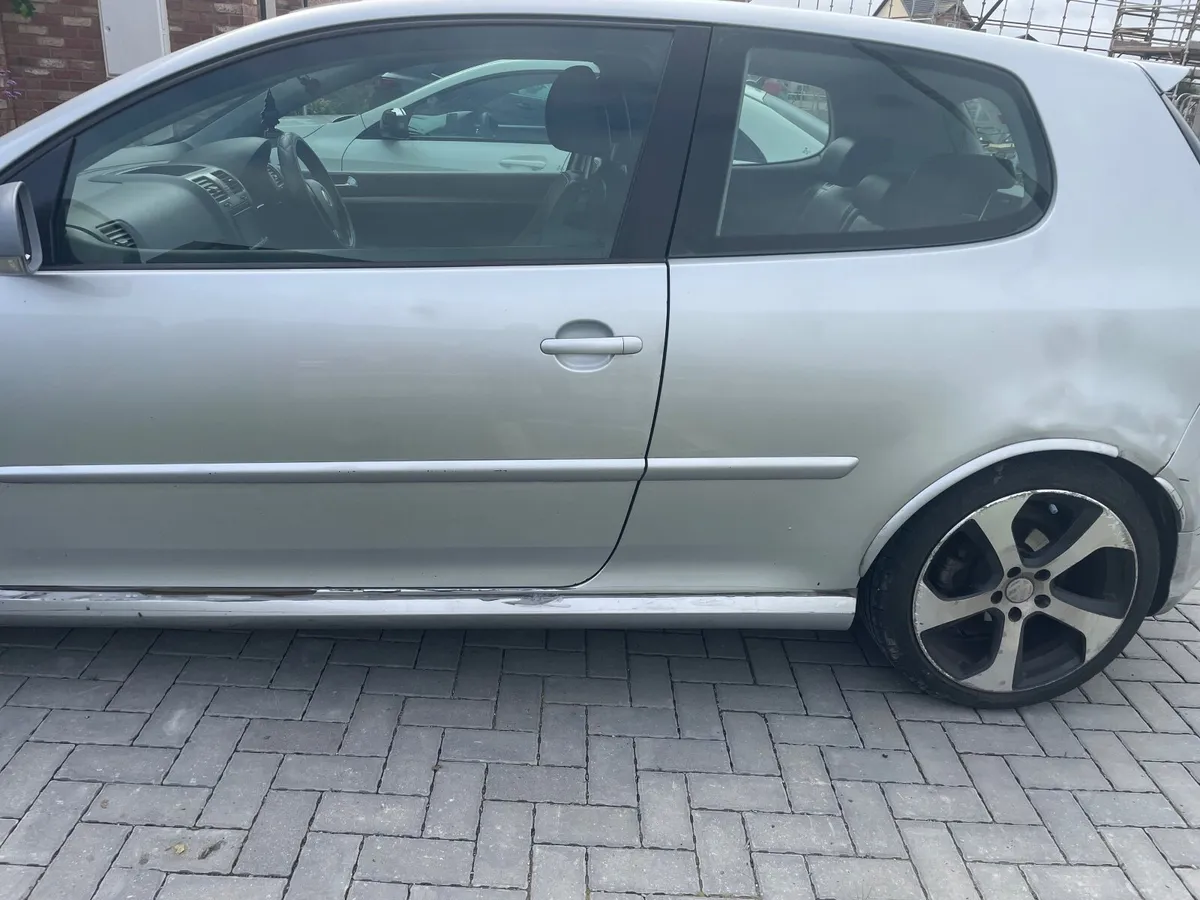 Volkswagen Golf 2007 - Image 2