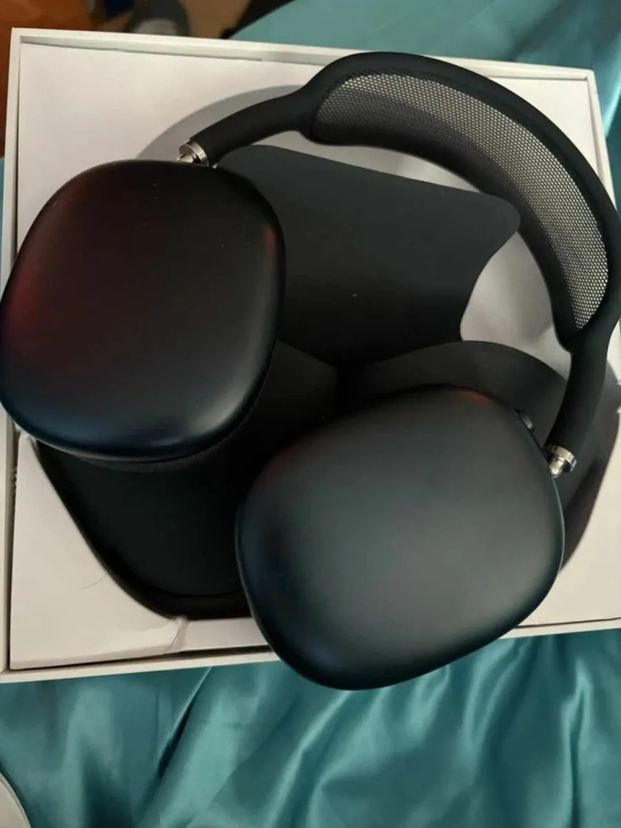 AirPods Max midnight black - Image 1