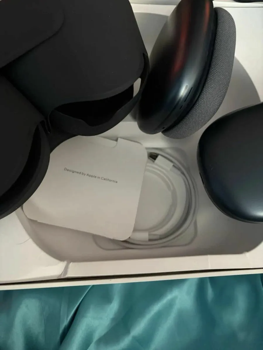 AirPods Max midnight black - Image 3