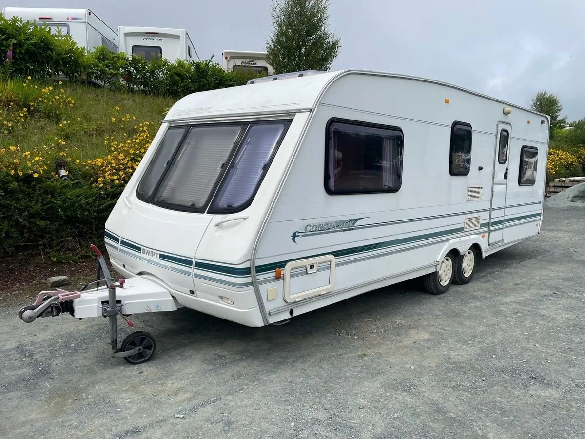Swift Conqueror 640 Lux - Image 1
