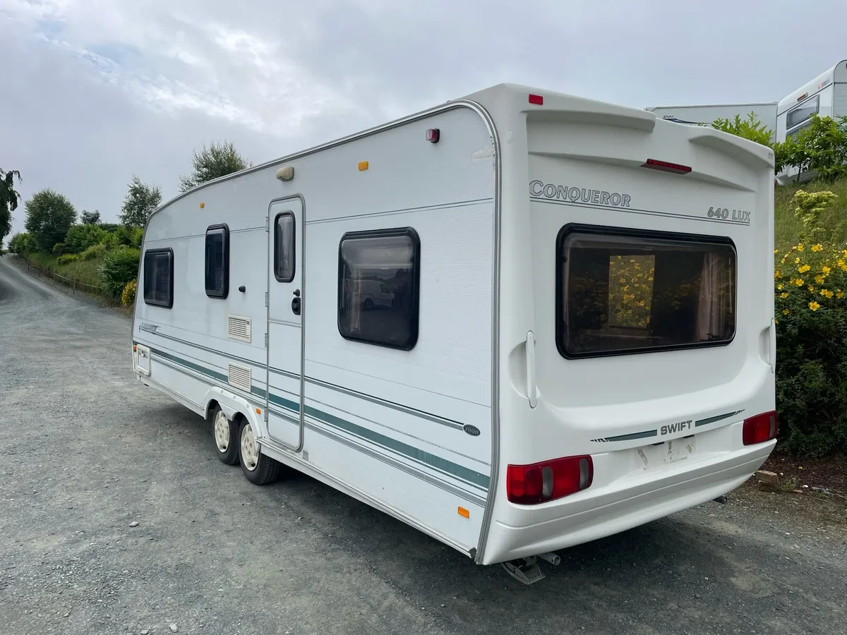 Swift Conqueror 640 Lux - Image 2