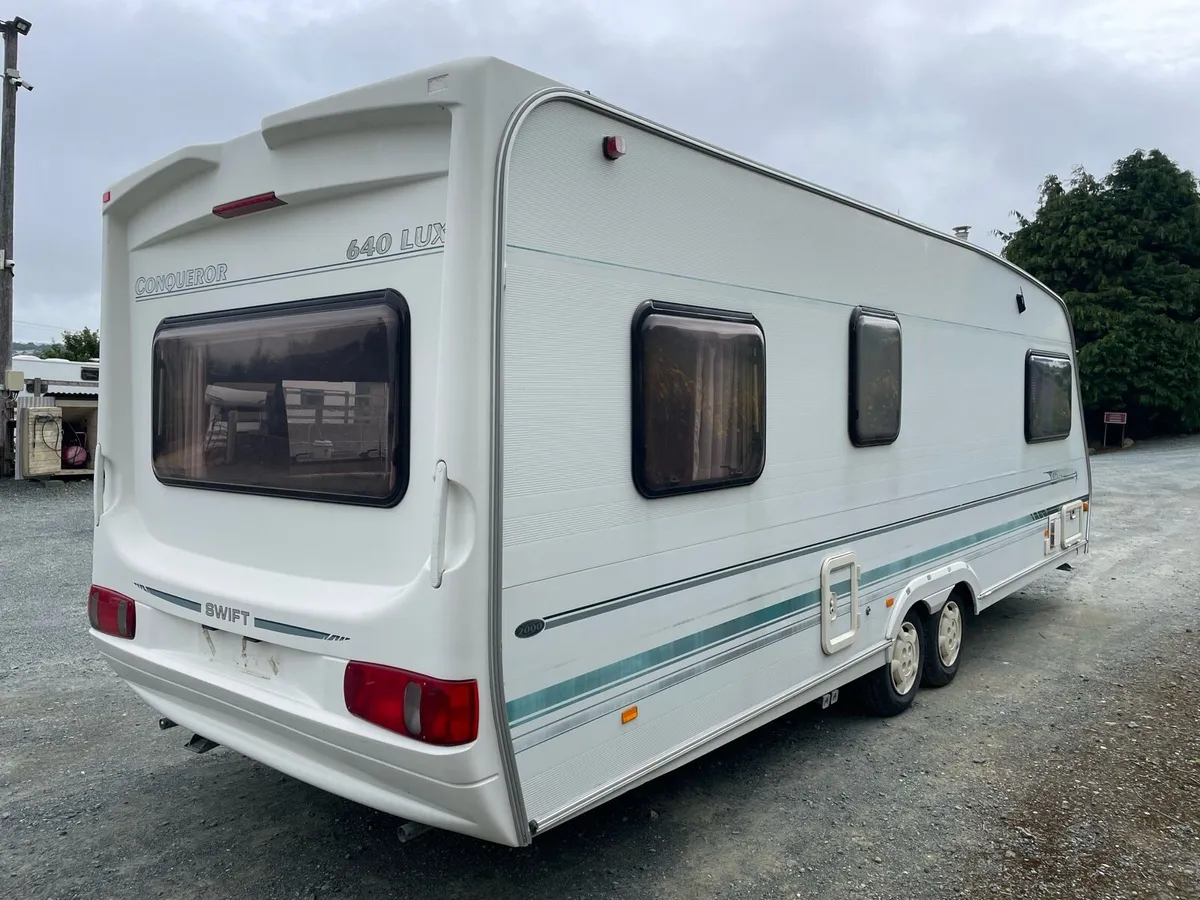 Swift Conqueror 640 Lux - Image 3