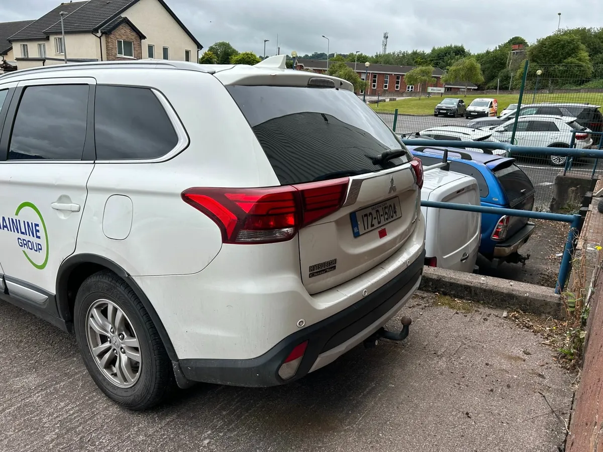 Mitsubishi Outlander 2017 - Image 3