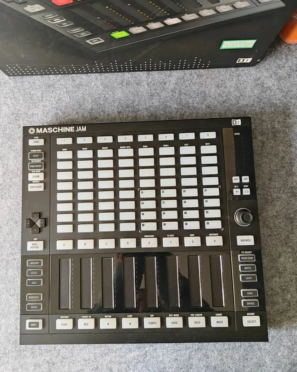 Native instruments maschine jam - Image 1