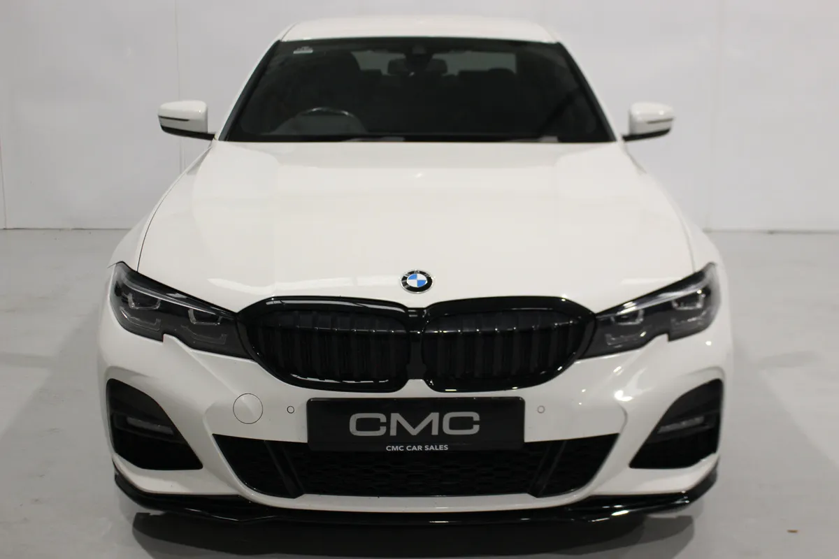 2021 BMW 3-Series 330E M Sport - High Spec - Image 2