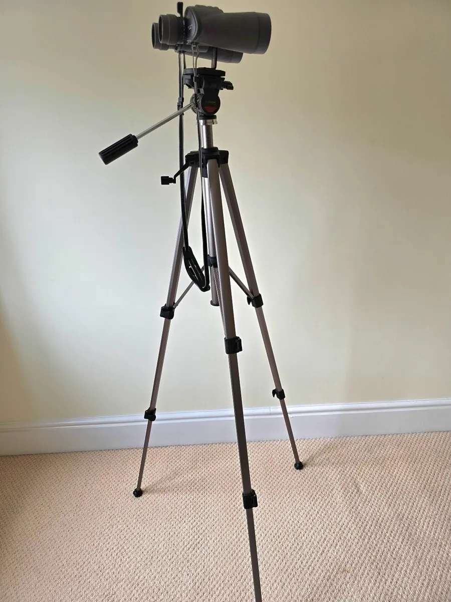 Bionoculars & Tripod with Case - Image 4