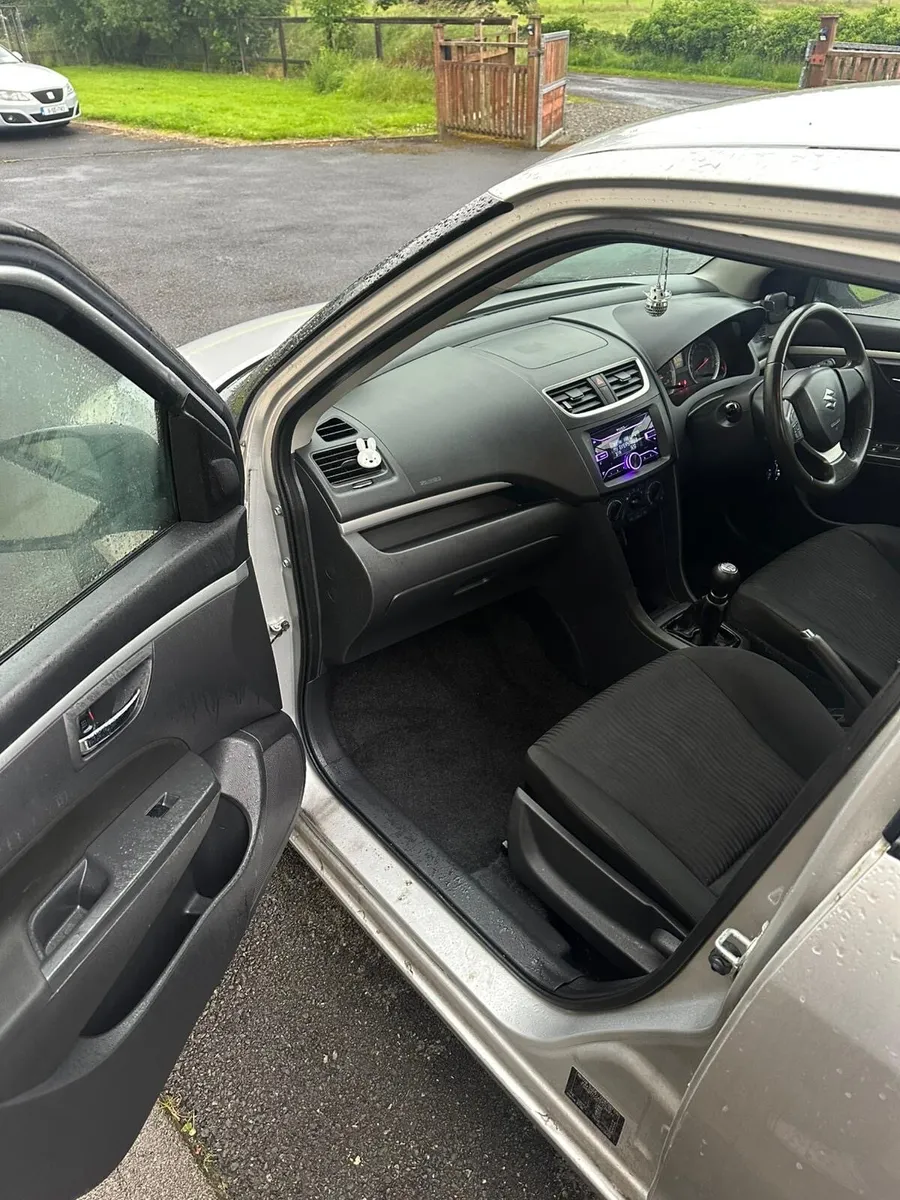 Suzuki Swift 2011 - Image 4