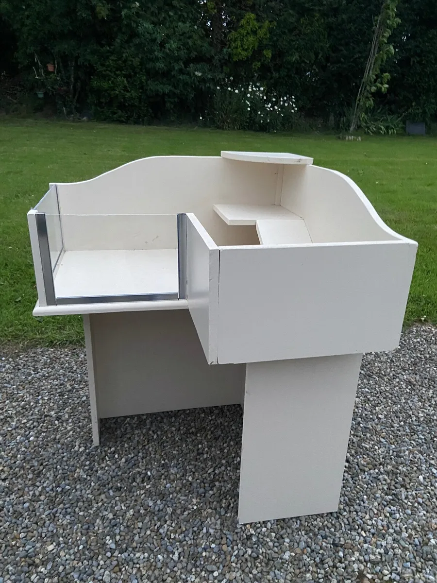 Tortoise enclosure - Image 2