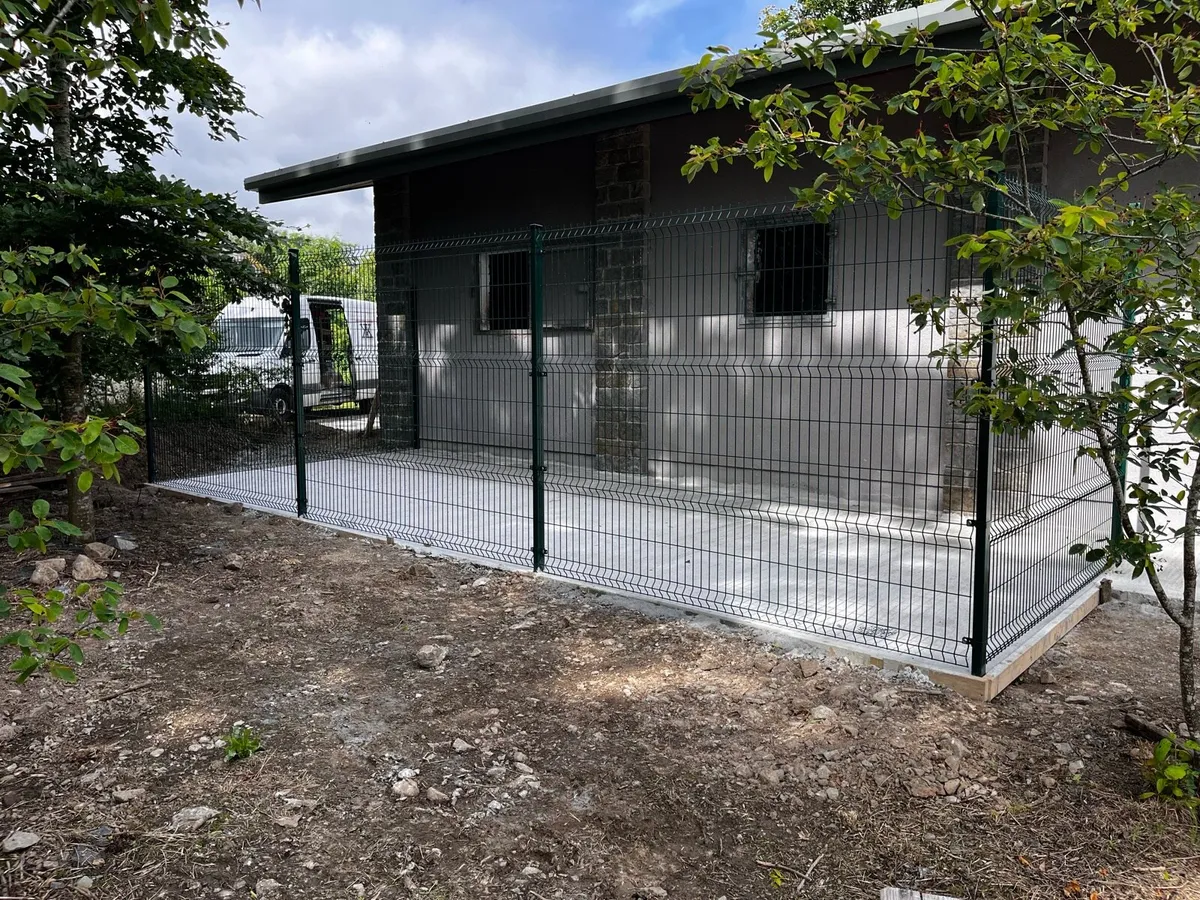 Dog pen,dog run - Image 2