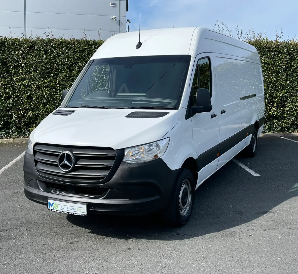Sprinter 315/43 LWB Straight Deal Price - Image 1