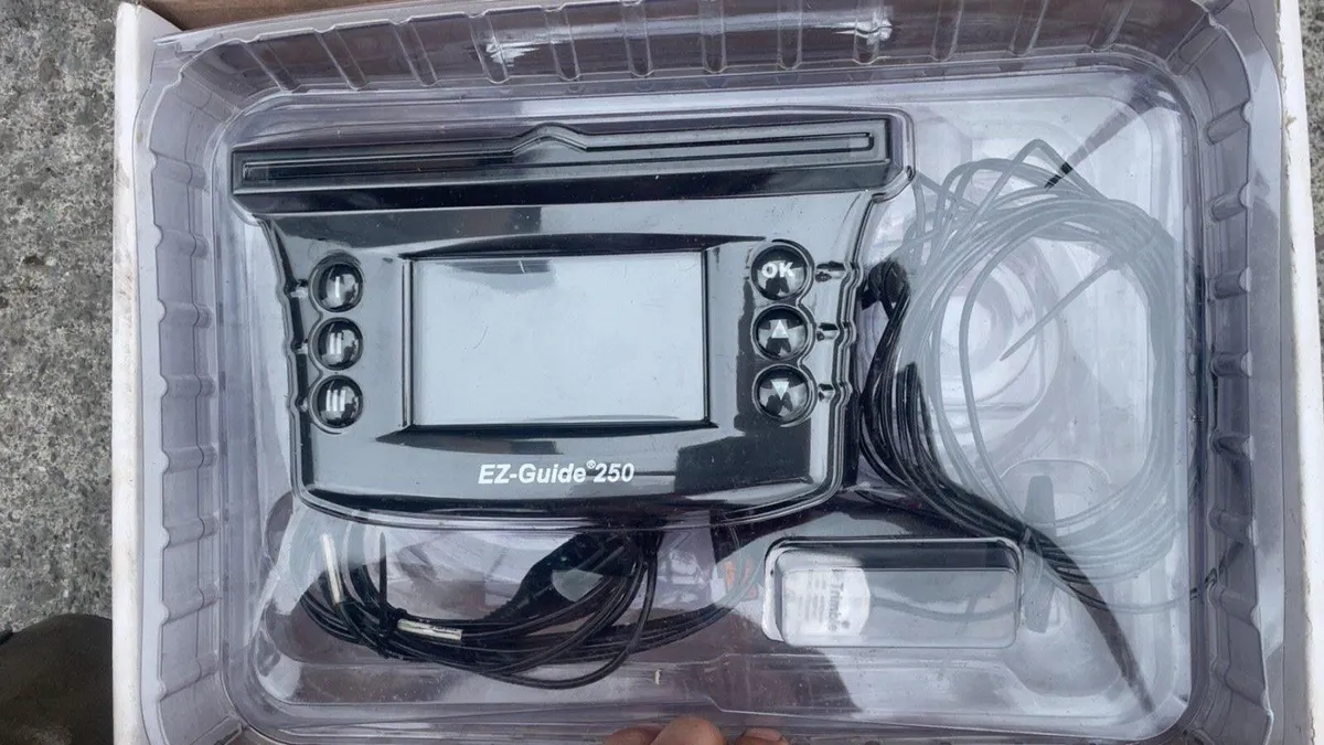 Trimble EZ Guide 250 GPS - Image 3