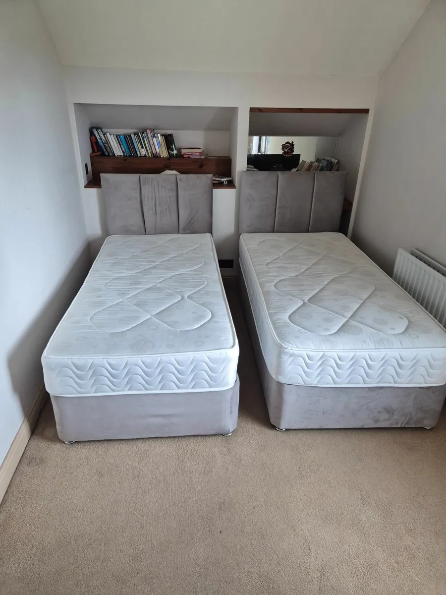Two single beds - Take away - Image 1