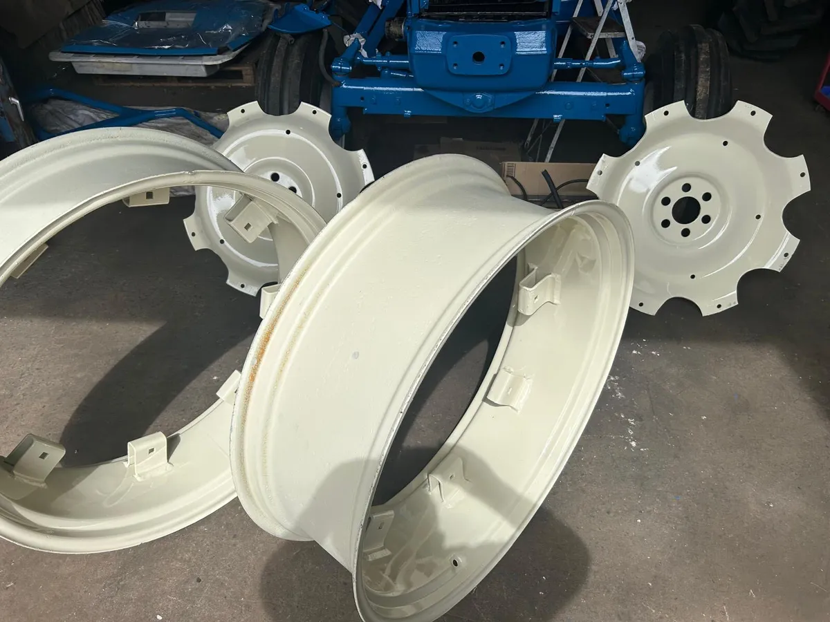 Fordson Super Major Rims - Image 1