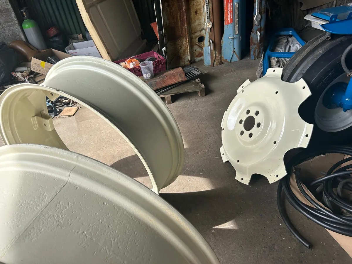 Fordson Super Major Rims - Image 2