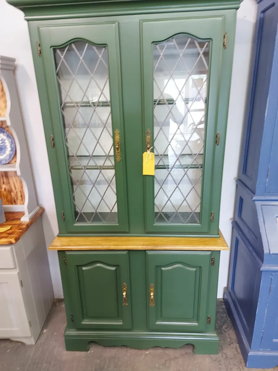 Pine dresser, display, f and b green - Image 1