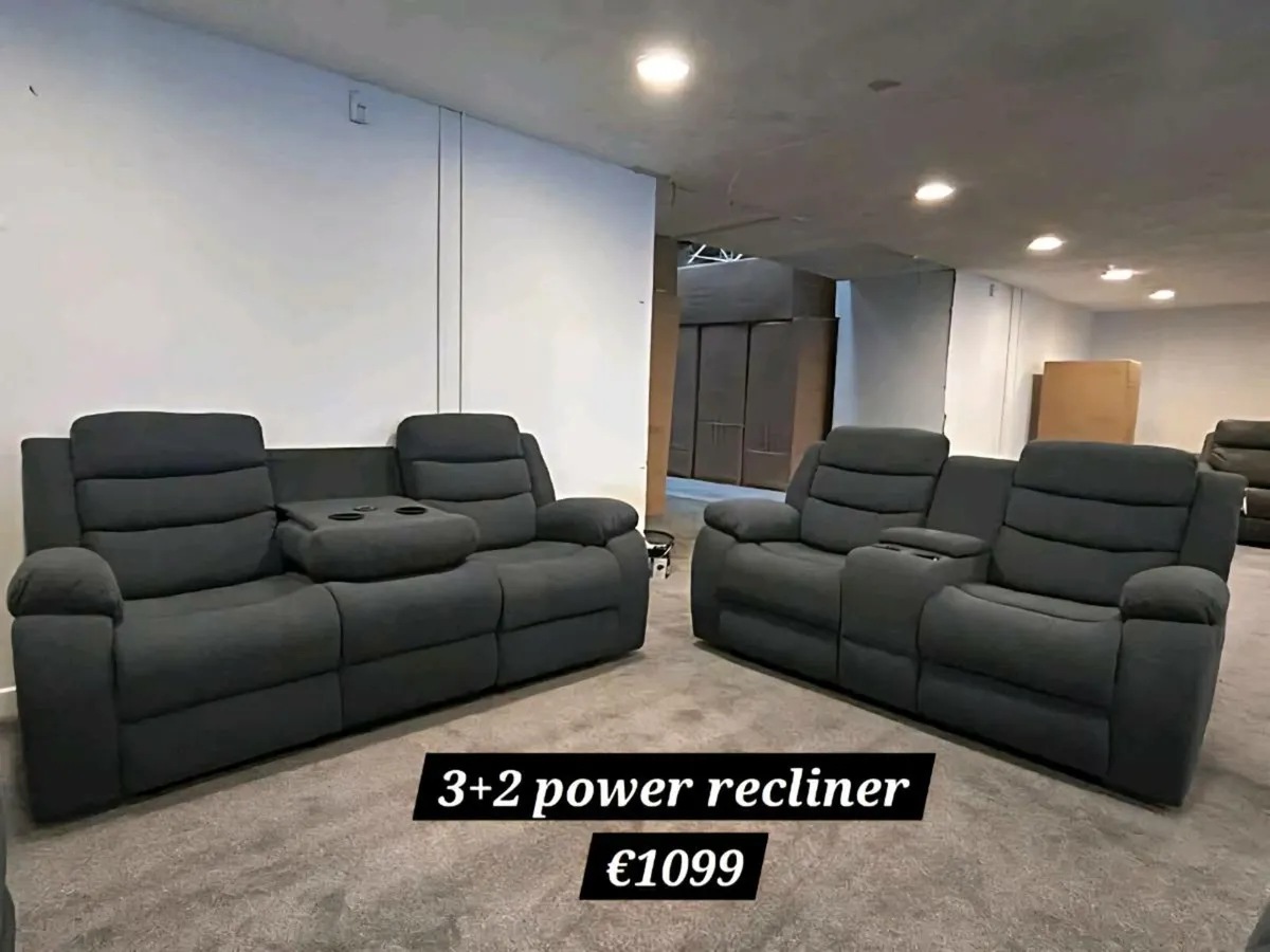 Sorrento power recliner - Image 2