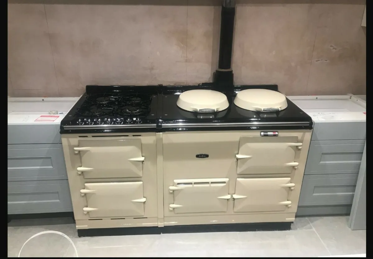 AGA Delux with Gas and Electric oven Module
