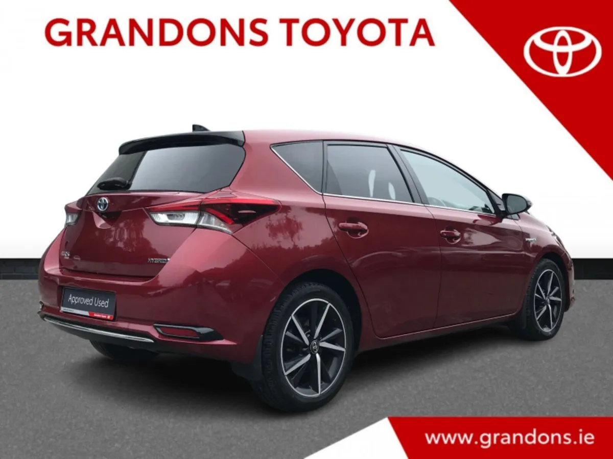 Toyota Auris HYBRID LUNA SPORT - GRANDONS - Image 2