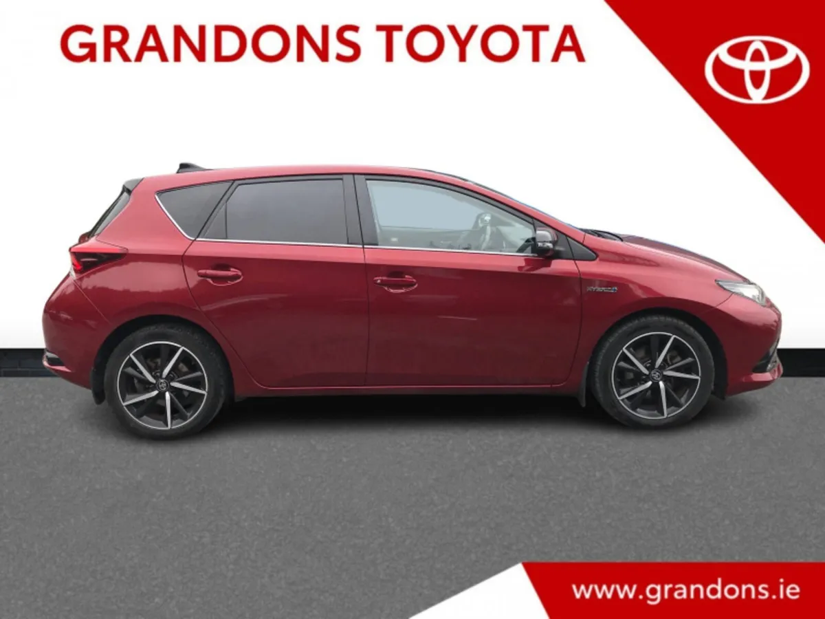 Toyota Auris HYBRID LUNA SPORT - GRANDONS - Image 3
