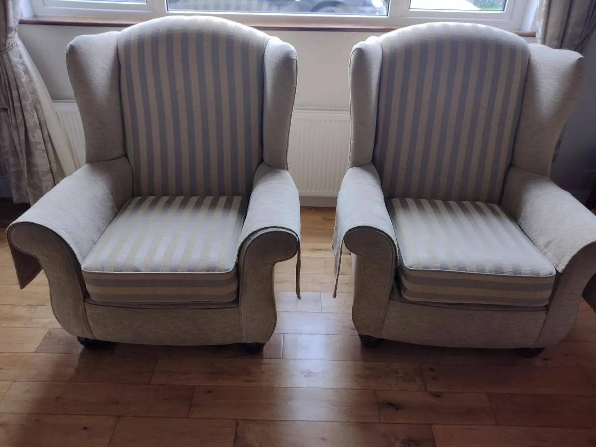 Couch and armchairs - Image 2