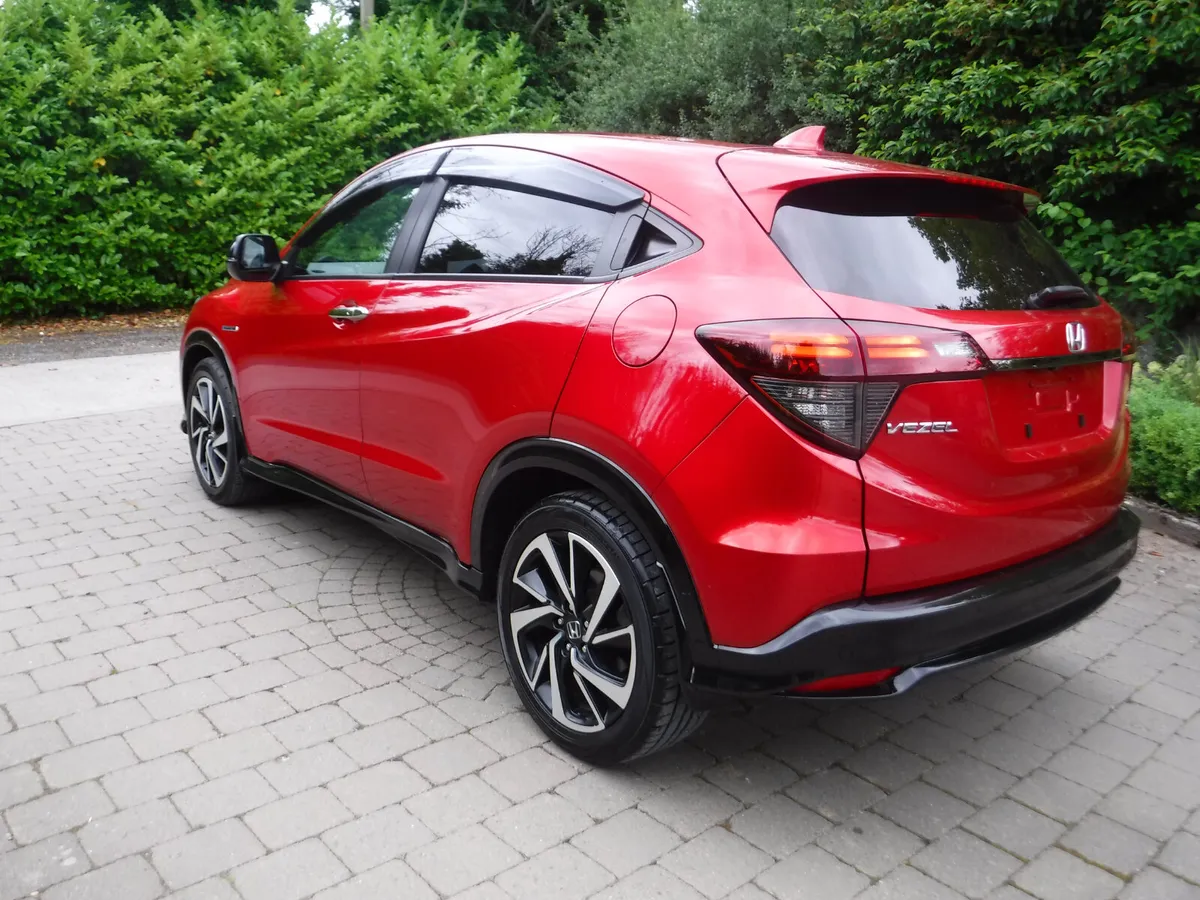 HONDA VEZEL 1.5 AUTO HYBRID RS LTD ANDROID+CARPLAY - Image 4
