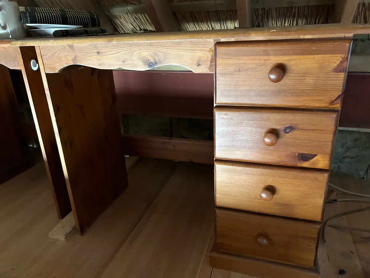 Pine Desk - Image 1